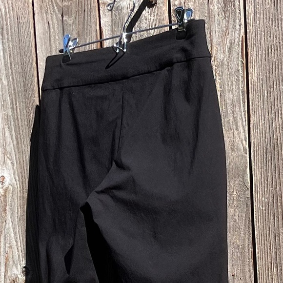 Signature Slimming Petite by Christopher & Banks cropped black pants size 6P - Picture 11 of 16